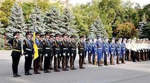 Поняття про військові статути. Військові звання і знаки розрізнення