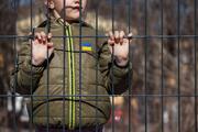 Якщо не може вбити, то краде: росія депортує українських дітей