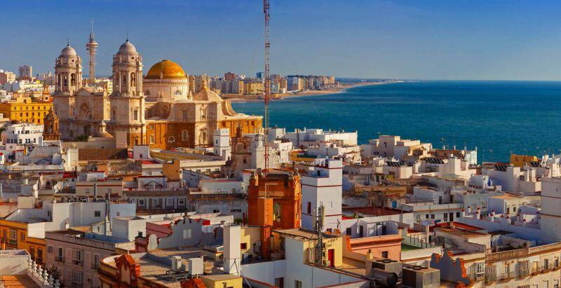 Saiba porque é que deve visitar Cádiz, eleita "cidade da moda" pelo "New York Times" - Viagens - MAGG