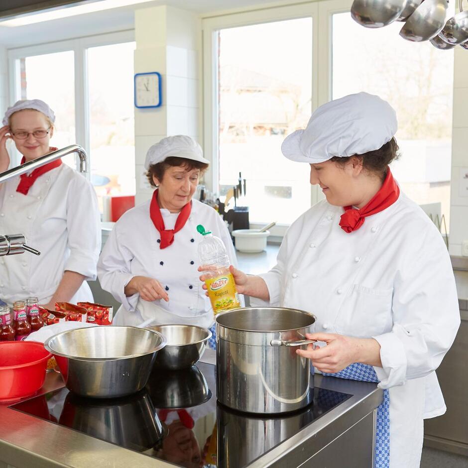 0400edw9-e67f-940x940.jpg