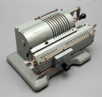 0400ey6m-6561-209x197.png