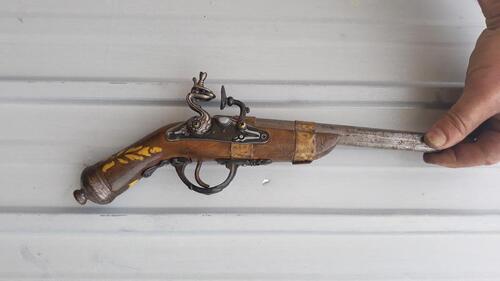 0400hxzk-47f5-500x281.jpg