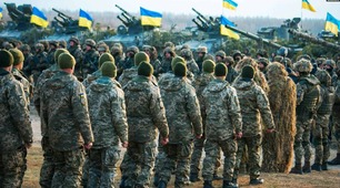 7. Розвиток національних Збройних Сил та інших військових формувань України -необхідна умова забезпечення могутності української держави.