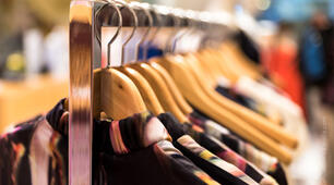 Au magasin de vêtements (II)
