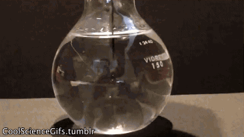 10 Amazing Chemical Reaction GIFs
