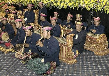 0400uf9g-dc98-371x258.jpg