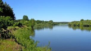 Презентація " Основні річкові басейни та системи. Густота річкової мережі"