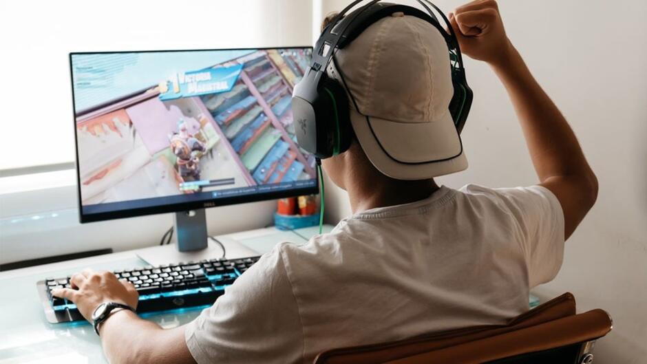 The Best Games to Play with Friends Online for Free - The Plug - HelloTech