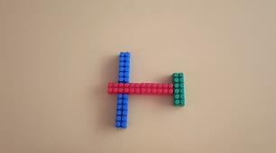 Заняття з конструювання "Літачок для білченят" (LEGO цеглинки)