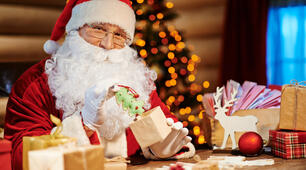 31. READING test "Who is Santa Claus … Really?"