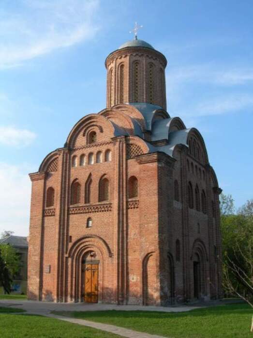 Опис : http://primetour.ua/~uploads/fck/9_Pyatnitska_tserkva_thumb.jpg