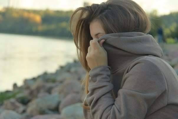 Возможно, это изображение 1 человек, небо и водоем