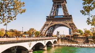 Visite à Paris