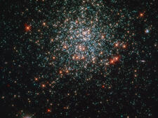 Hubble “спіймав” розсіяне зоряне скупчення