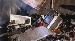 Хтось в Куршавелі віскі п'є з горла...