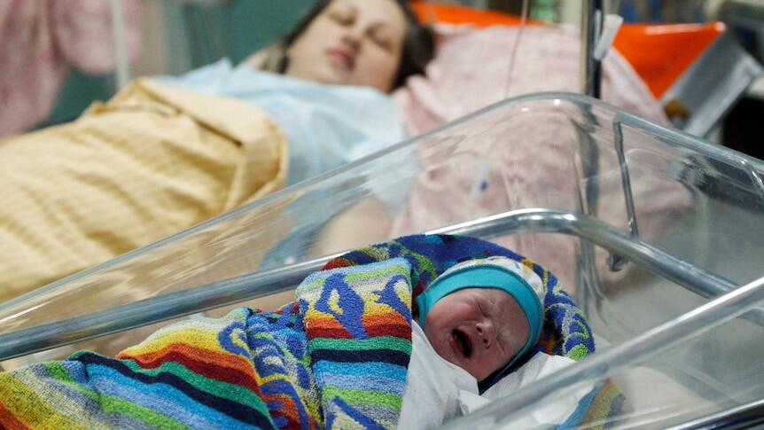 Kyiv maternity hospital carries on under siege - ABC News