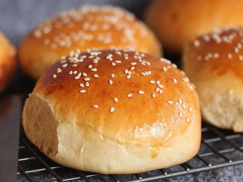 Belle's Hamburger Buns Recipe