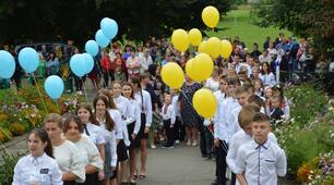 Авторські перероблені оригінальні пісні "Найкращі люди - вчителі"