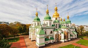 УРОК- ПРЕЗЕНТАЦІЯ "ОЛЕКСАНДР ОЛЕСЬ ( КАНДИБА). ПОЕЗІЇ З КНИГИ « КНЯЖА УКРАЇНА», ЇХ ЗВ`ЯЗОК ІЗ ЛІТОПИСАМИ, « ЗАСПІВ», « УКРАЇНА В СТАРОВИНУ»,ОСПІВУВАННЯ ОЛЕГА У ВІРШІ  « ПОХІД НА ЦАРГОРОД». ОБРАЗ ЯРОСЛАВА МУДРОГО В ОДНОЙМЕННОМУ ВІРШОВАНОМУ ТВОРІ»