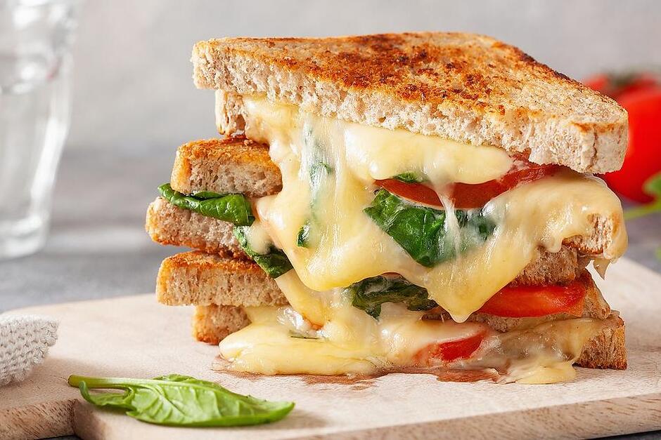 20 Creative Ways to Make a Grilled Cheese Sandwich | Recipe Collections | 30Seconds Food