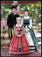 English Renaissance Children. RPFS, 2015. Photo by Joe Foley. | Renaissance fair costume, Renaissance clothing, Elizabethan costume