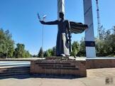 Мариупольцы помнят свою историю: памятники — уцелевшие и новые - Богдан Борман - ИА REGNUM