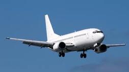 Boeing 737 cargo plane makes emergency landing in ocean off Hawaii | World News | Sky News