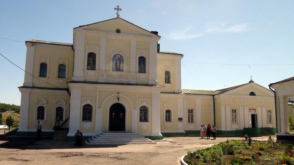 Миколаївський Самарський пустинний чоловічий монастир (м. Новомосковськ, Дніпропетровська обл.) — Монастирі УПЦ: довідник, карта, матеріали — офіційний сайт Синодальної комісії у справах монастирів
