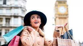6 Form. Shopping in London.