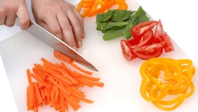Does the Way You Cut a Vegetable Change Its Flavor? | Mental Floss