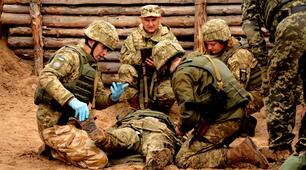 Повний огляд пораненого, зупинка всіх інших видів зовнішніх кровотеч. Тактично значущі ознаки шоку в поранених. 11 кл.
