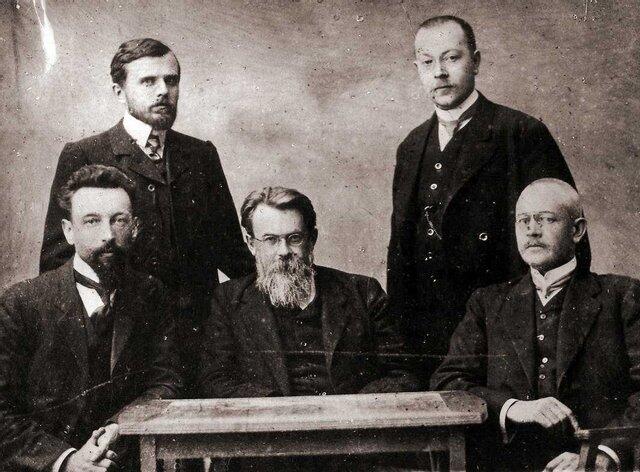 040252k0-ee0e-640x472.jpg