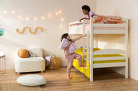 Bunk Bed vs Loft Bed: Pros, Cons & Recommendations