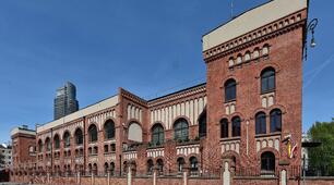 Sprawdzian z języka polskiego (Muzeum Powstania Warszawskiego, imiesłów przysłówkowy)