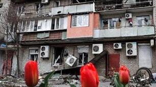 По вулицях ходять мертві,  та їх не бачить ніхто.
