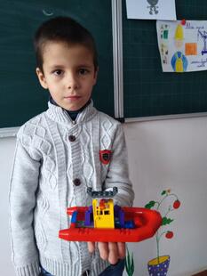 0402eh4o-76f3-233x310.jpg