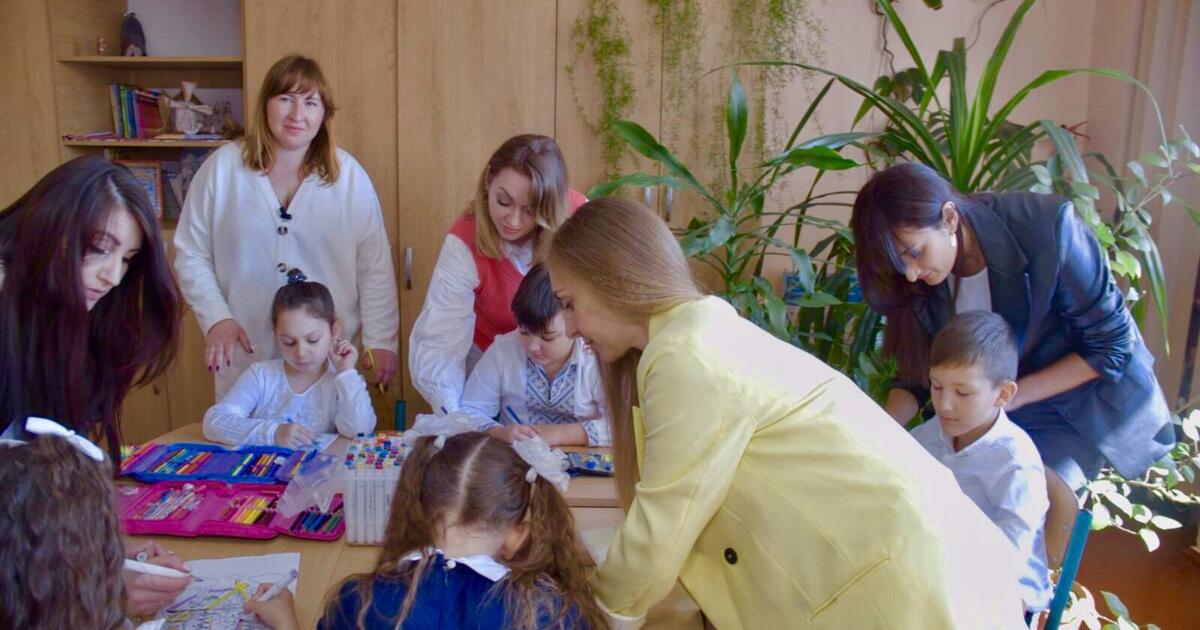 Школа, діти, батьки- спільна родина.