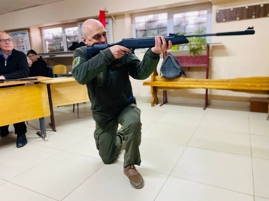 0402hqs2-ec54-940x705.jpg