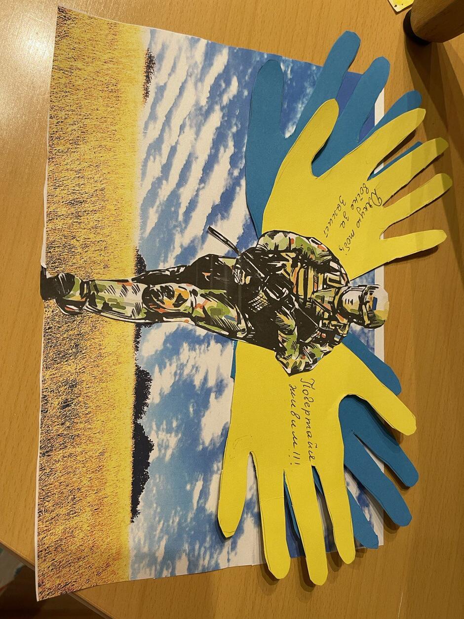0402iyss-3c4e-940x1253.jpg