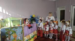 Заняття з театралізації "Зайчикова хатка"
