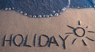 Holiday vocabulary + 'it' grammar