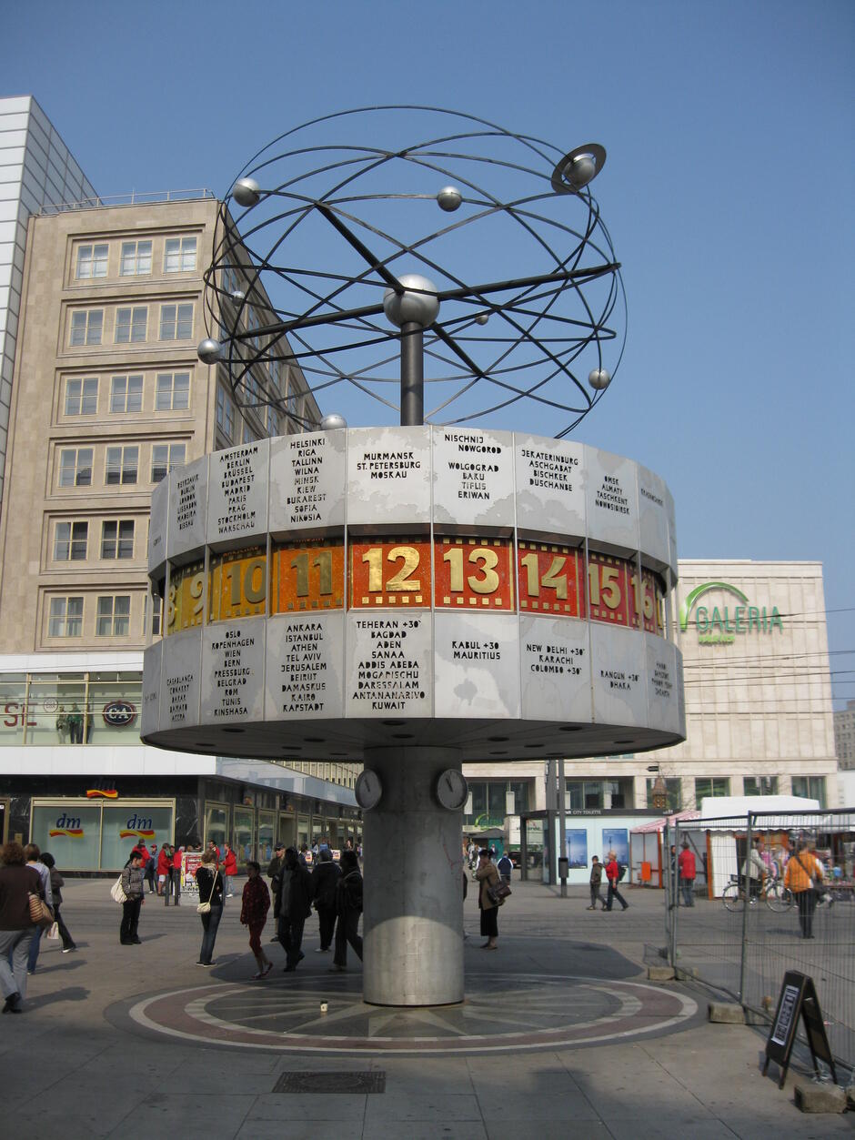 0402q9df-1fa6-940x1253.jpg