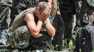 Я бачила як сильні плачуть...  Ні, не на показ, а в собі...
