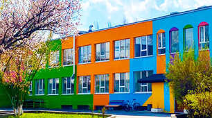 Презентація на тему: School and University – careful comparison