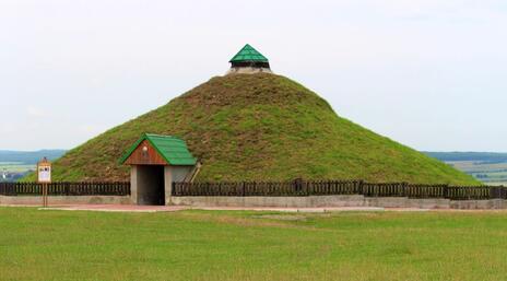 Курган Галичина могила, Крилос - Крилос - Відпочинок в Карпатах