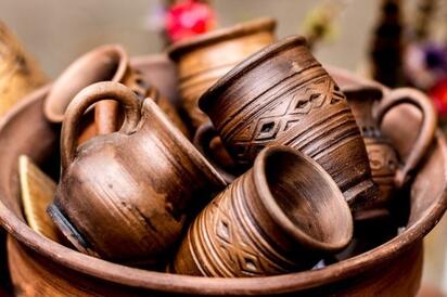 Украинская керамика: молочная, глазурованная, чернодымленная