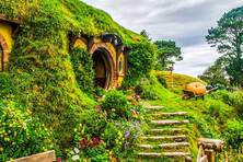 Enjoy a Lord of the Rings tour in New Zealand | Enchanting Travels