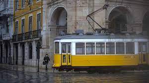 European cities revive tram networks to cut transport emissions – POLITICO