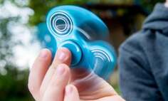 As fidget spinner craze goes global, its inventor struggles to make ends meet | Toys | The Guardian