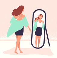 Mujer joven de pelo largo de pie delante del espejo y mirando la reflexión. | Vector Premium